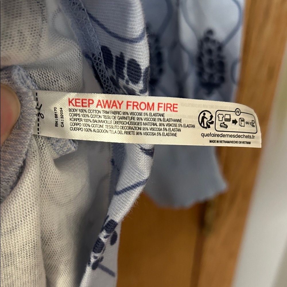 NWT FP Movement Post Up Logo Layer Sz M - Picture 8 of 9